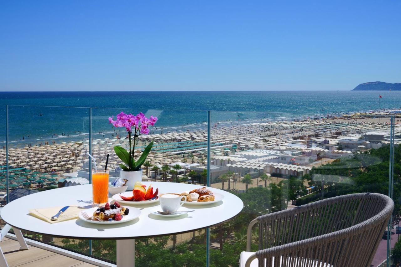 Atlantic Hotel & Spa Riccione Exterior foto
